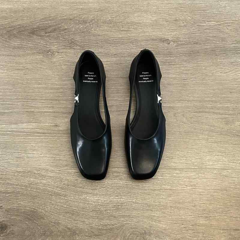 サンダル レディース 女性用 婦人靴 ローマ風 スクエアトゥ チャンキーヒール 本革 牛革 レザー ミュール バックレス スリッパ オフィス カジュアル きれいめ 黒 ブラック 白 ホワイト 通勤 普段使い