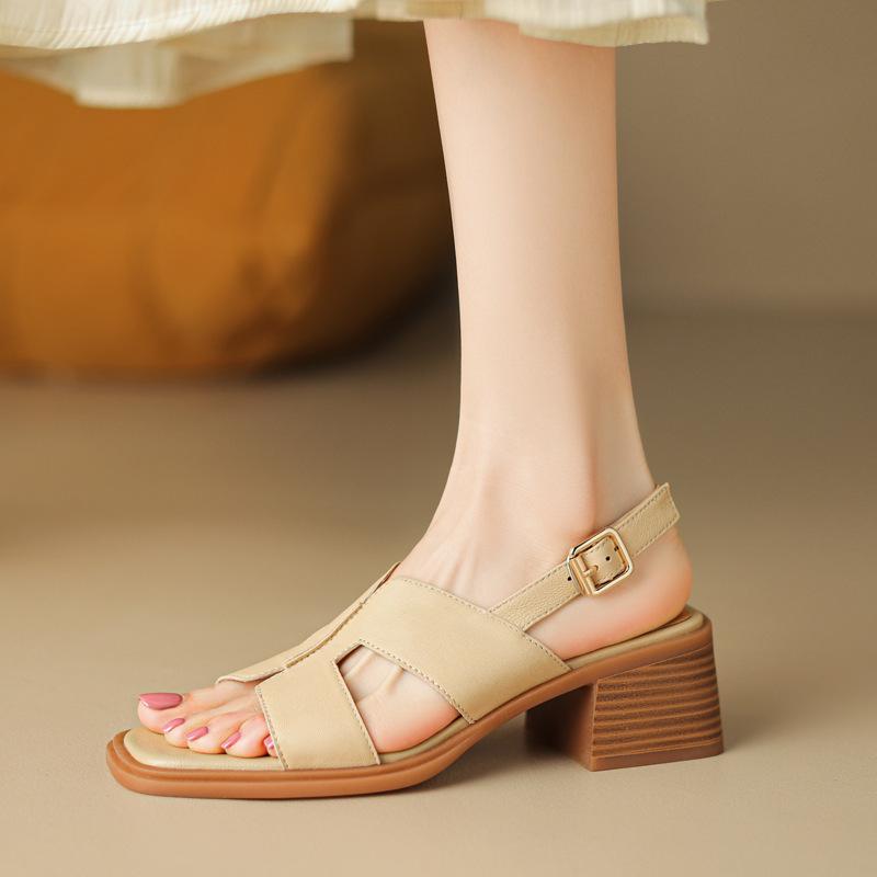 サンダル レディース 本革 ローマ風 無地 羊革 スクエアトゥ ミドルヒール 太めヒール アンクルストラ..