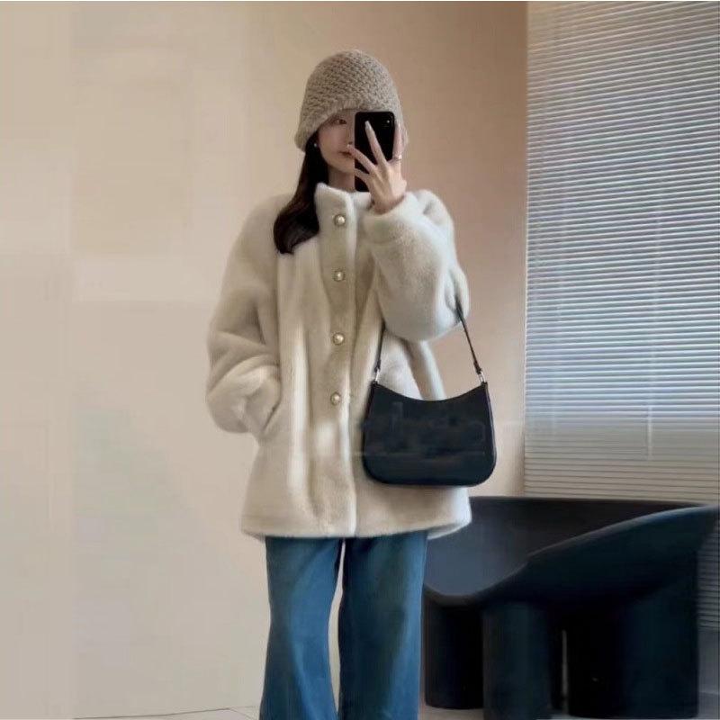 乐天商城 - コート レディース ミンクファー 毛皮 ファーコート ショート丈 ゆったり 厚手 フェイクファー ミルクティー ベージュ オフホワイト ブラック