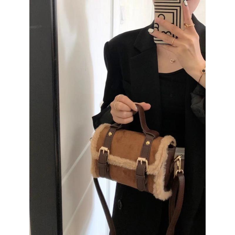 ショルダーバッグ レディース 韓国風 高級感 コーデュロイ 斜めがけ 鞄 カバン 小さめ ブラウン系 秋冬 普段使い お洒落 かわいい(4.0)