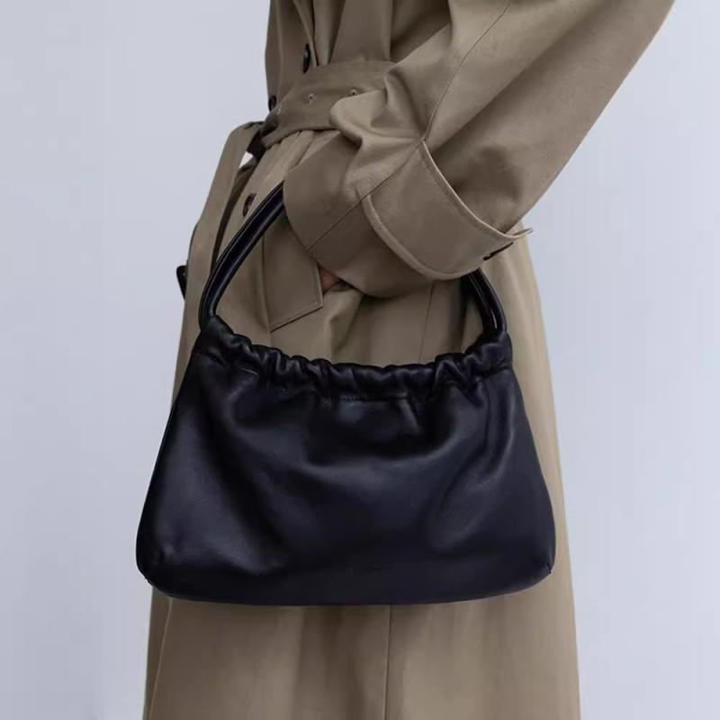 バッグ レディース 鞄 クラウドバッグ 2way ハンドバッグ ショルダーバッグ 巾着 ギャザー シープスキン ラムスキン風 ブラック