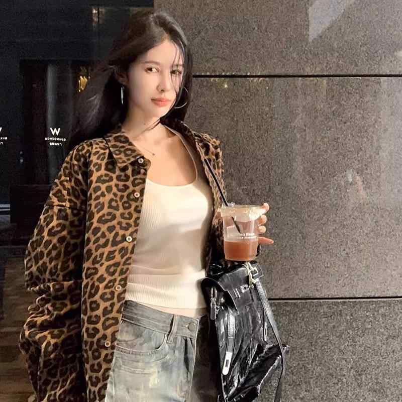 シャツ レディース ヒョウ柄 長袖 ポリエステル トップス ゆったり 立襟 ドロップショルダー ミディアム丈 ブラウス カットソー 私服 かわいい