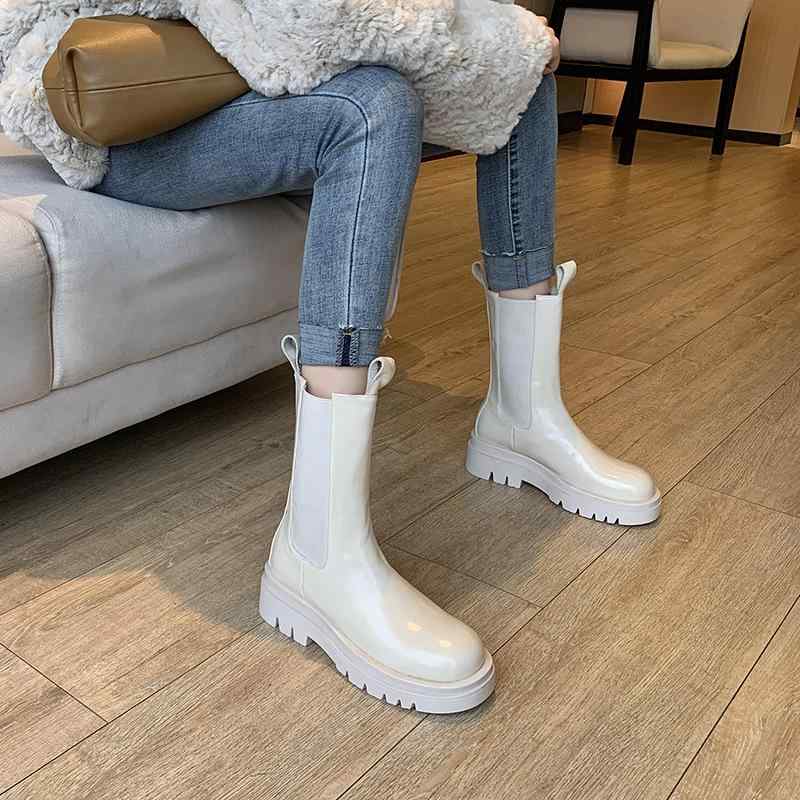 ブーツ レディース 厚底 本革 ショートブーツ レースアップ インヒール 5cm 筒丈15cm 疲れない 暖かい 滑り止め ラウンドトゥ カジュアル 歩きやすい サイドジップ 履きやすい 黒 白 秋冬