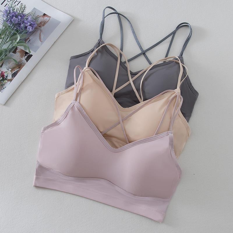 ・素材: ナイロン・カテゴリ: ブラトップ・機能: 谷間メイク、美背・丈: ショート・カラー: ブラック、ホワイト、ベージュ、ライトピンク、ダークグレー・サイズ: フリー(40-60kg相当)・スタイル: セクシー・カップタイプ: 3/4カ...