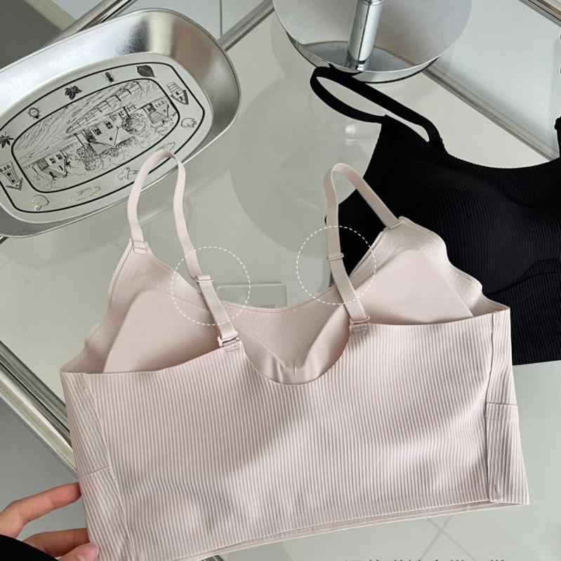ブラジャー レディース チューブトップ ベアトップ スポーツブラ 美背 無痕 ノンワイヤー 谷間メイク ベージュ系 ブラック