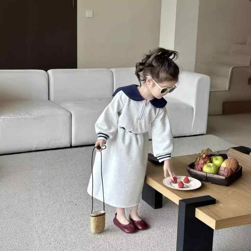 ・カテゴリ: 子供用セットアップ・スタイル: 韓国風・セット内容: スカート、トップス (2点セット)・対象: 女の子・対象年齢: 3～8歳 (100～140cm)・袖丈: 長袖・フード: なし・厚さ: 普通・柄: 無地・素材: ニット・主な素材: 綿95%・安全レベル: A・留め具: プルオーバー・色: アプリコット、ライトグレー・対応身長: 90cm、100cm、110cm、120cm、130cm、140cm