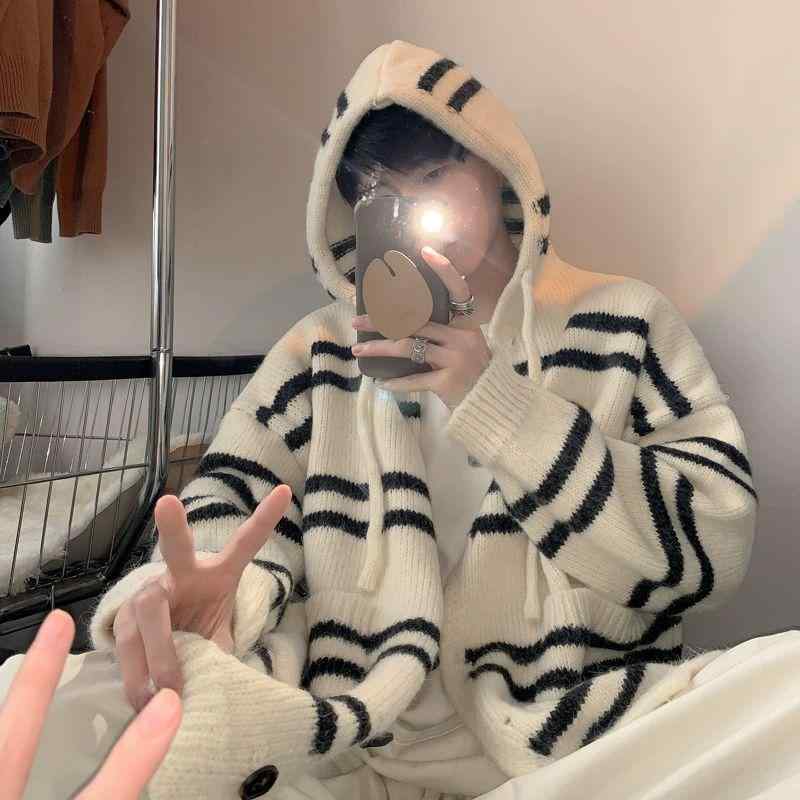 Knit Sweater - カーディガン メンズ 秋冬 ストライプ柄 フード付き ニットカーディガン レトロ 配色 宽松 リラックス カジュアル 普段使い デイリーユース
