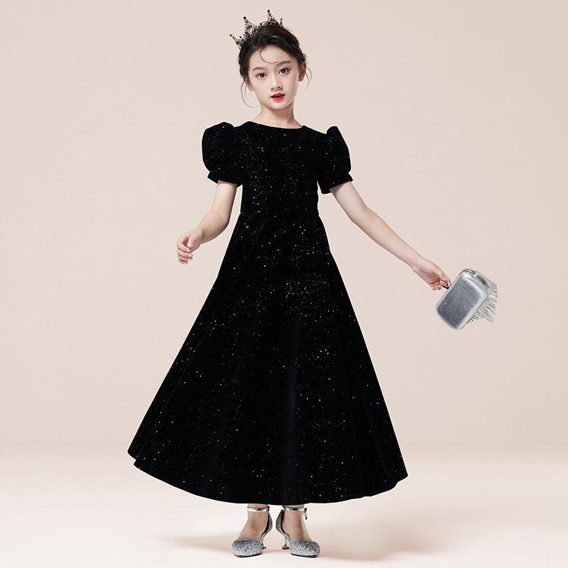 ・商品カテゴリ: 子供用フォーマルドレス・対象年齢: 3～8歳 (100～140cm)・性別: 女児・実物写真: モデル着用写真・生地: ポリエステル繊維・主生地の組成: ポリエステル繊維（ポリエステル）100%・裏地の組成: ポリエステル繊維（ポリエステル）100%・安全レベル: B類・ドレスタイプ: フォーマルドレス・色: ブラック・対応身長: 120cm, 130cm, 140cm, 150cm, 160cm, 170cm・生地加工: プリーツ, シャーリング, 酵素洗い