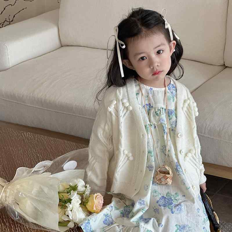 ・対象: キッズ・生地加工: 柔らか加工・スタイル: 韓国風・シーズン: 春、秋・糸の太さ: 普通・厚さ: 普通・袖丈: 長袖・留め具: シングルブレスト・柄: 無地・要素: カーディガン・素材: ニット・主な素材: 綿85%・安全レベル: B・ネックライン: ラウンドネック・フード: なし・色: 白、ピンク（立体鉤花編み）・対応身長: 90cm、100cm、110cm、120cm、130cm、140cm・カテゴリ: 子供用セーター