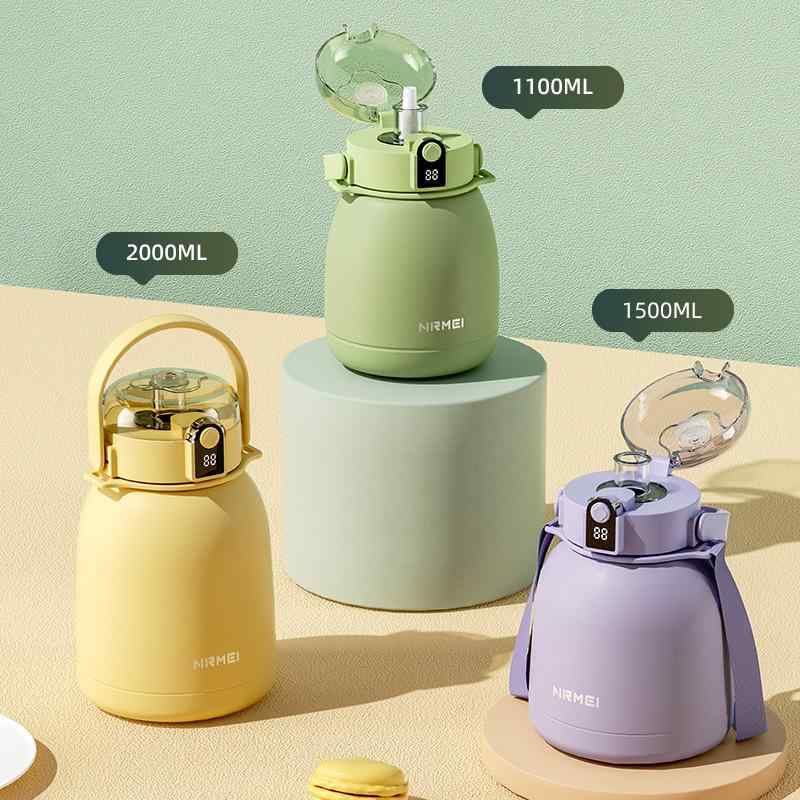 水筒 子供用 316ステンレス鋼 大容量 保温カップ ストロー付き 直飲み スポーツ 1100ml 1500ml 2000ml ..