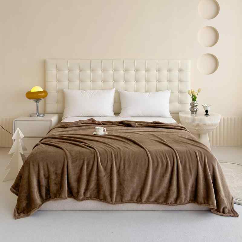 毛布 ブランケット シングル ダブル あったか ポリエステル 無地 ひざ掛け 肩掛け 防寒 冷房対策 オフ..