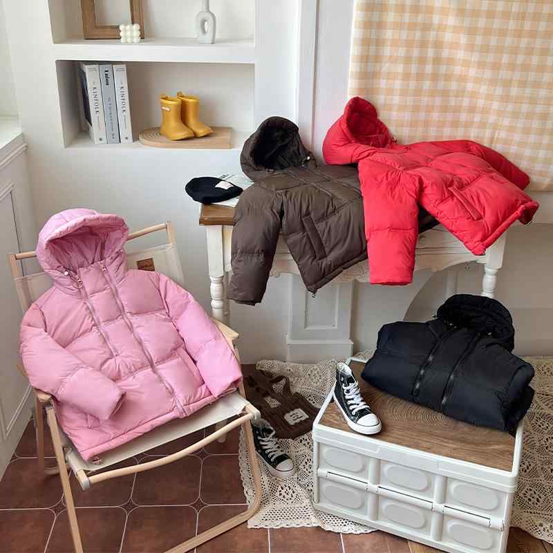 子供用 ダウンジャケット 秋冬 韓国風 中綿入り 防寒 アウター 男の子 女の子 キッズ ボーイズ ガールズ フード付き 120cm 130cm 140cm 150cm 160cm 170cm 赤色 咖啡色 黒色 ピンク