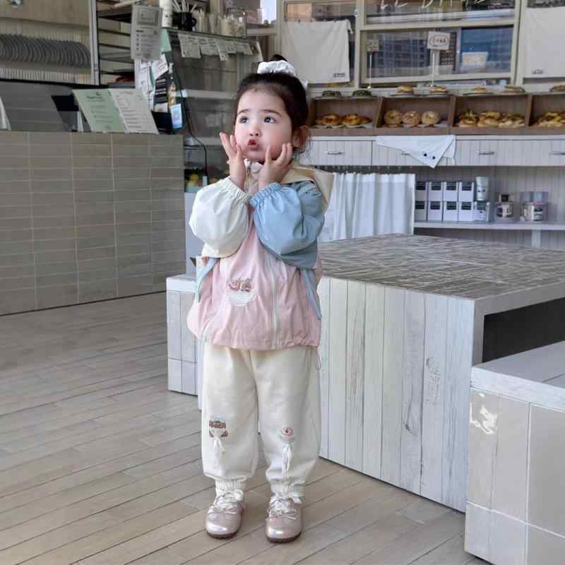 子供服 アウター 女の子 春秋 ブルゾン ジャンパー パンツ 上下 セット 伸縮性 普段着 100 110 120 130