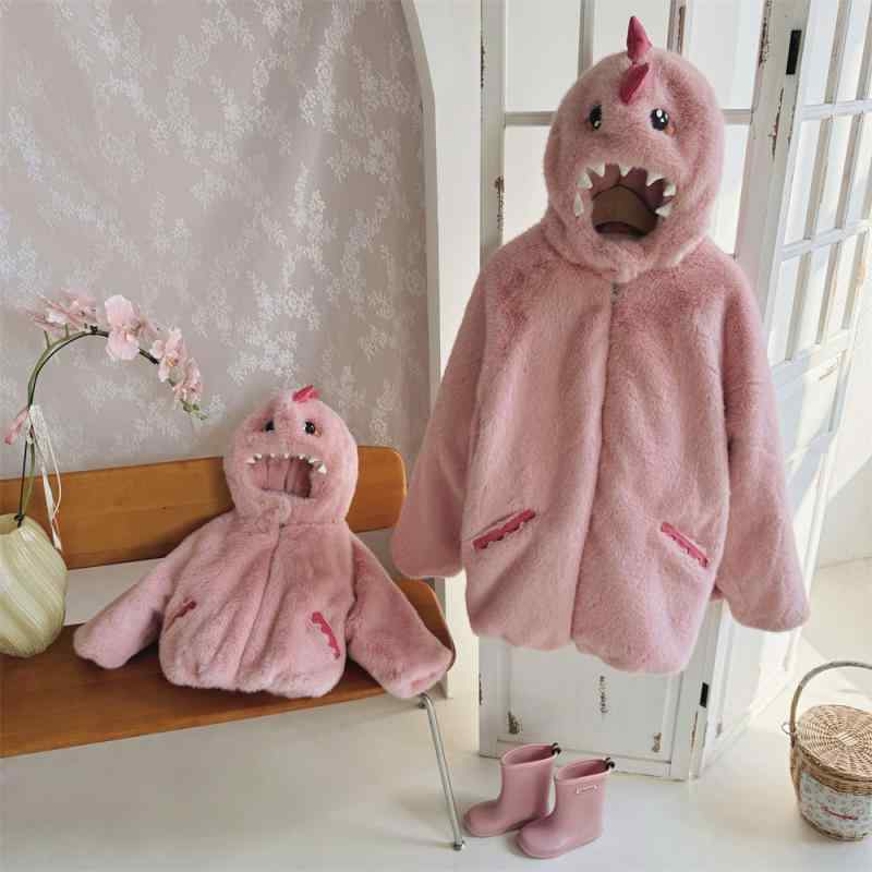 子供用アウター ジャケット フード付きボアジャケット 裏起毛 中綿入り 厚手 緑 ピンク 恐竜柄 男女兼用