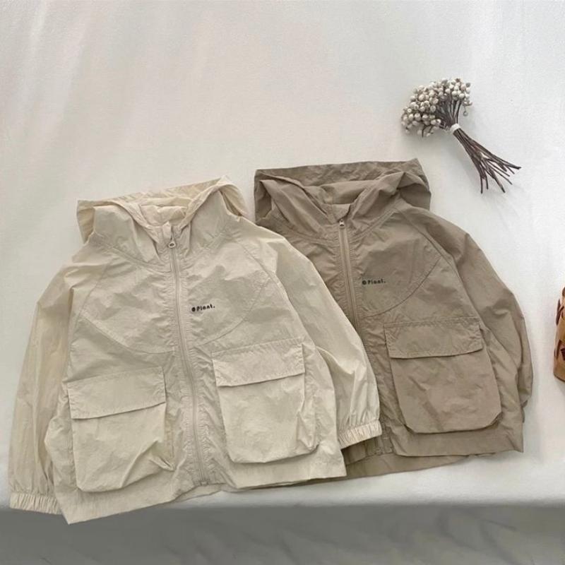 ・商品カテゴリ: キッズアウター/ジャケット/コート・対象: 男女兼用・対象年齢: 3～8歳 (100～140cm)・ネックライン: 襟付き・スタイル: 韓国風・柄: 無地・厚さ: 薄手・生地加工: 柔らかい・フード: あり・要素: キャン...