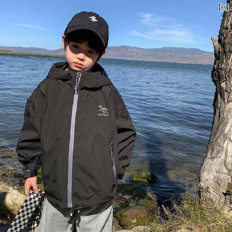 子供服 ジャケット キッズ 男の子 アウター 春秋 薄手 フード付き 防風 撥水 ボーイズ カッコいい カーキ ブラック 110cm 120cm 130cm 140cm 150cm 160cm