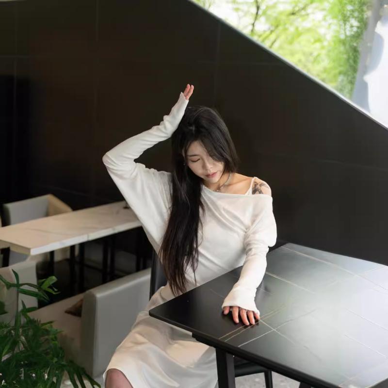 ニット レディース 斜め肩出し 長袖 トップス 薄手 不規則 ゆったり 接触冷感 UVカット 日韓スタイル サマーニット