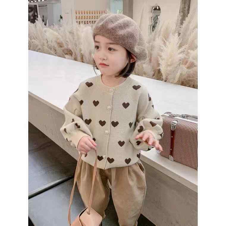 ・商品種類: 子供用セーター・対象: 女児・生地: その他・スタイル: カジュアル・対象年齢: 3～8歳・シーズン: 秋・糸の太さ: 普通・厚さ: 普通・袖丈: 長袖・留め具: シングルブレスト・柄: その他・実物写真: モデルあり・要素: プリンセス・生地名: その他・主な生地 состав: ポリエステル繊維100%・安全レベル: B・ネックライン: ラウンドネック・フード: フードなし・カラー: 愛のハート ランタンスリーブ カーディガン・対応身長: 80, 90, 100, 110, 120, 130・前立て: シングルブレスト