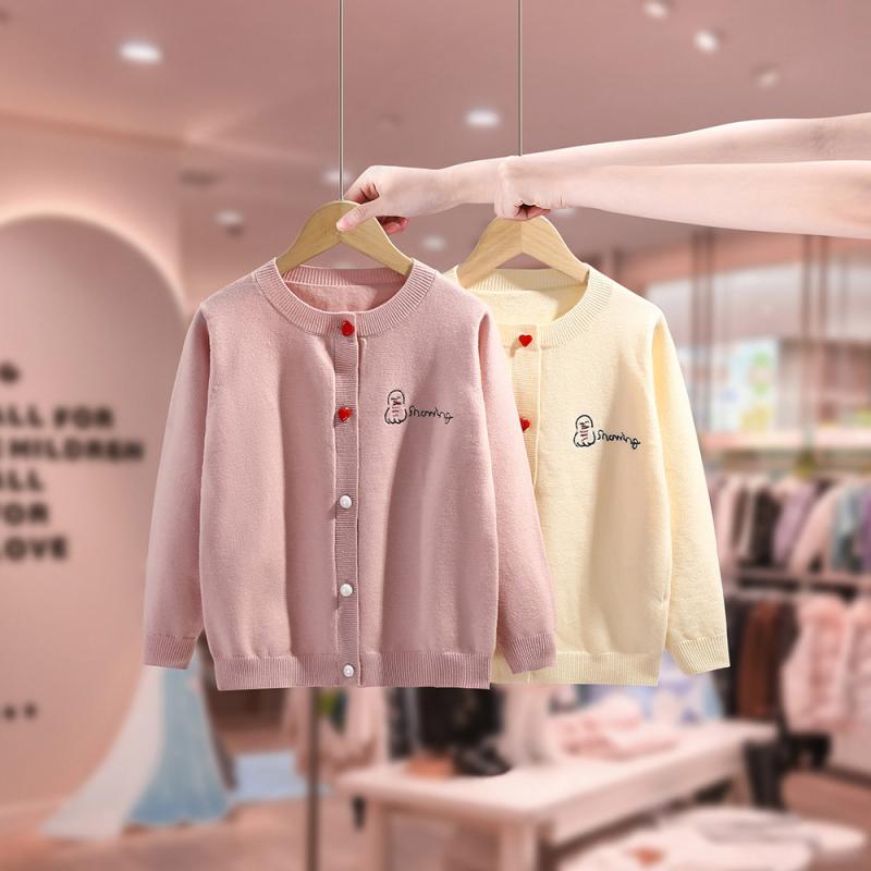ニットカーディガン ガールズ 春秋 女の子向け 子供服 丸首 シングルブレスト アウター 針編み セーター ミドル丈 厚手 ゆったり かわいい ミルキーホワイト ピンク系