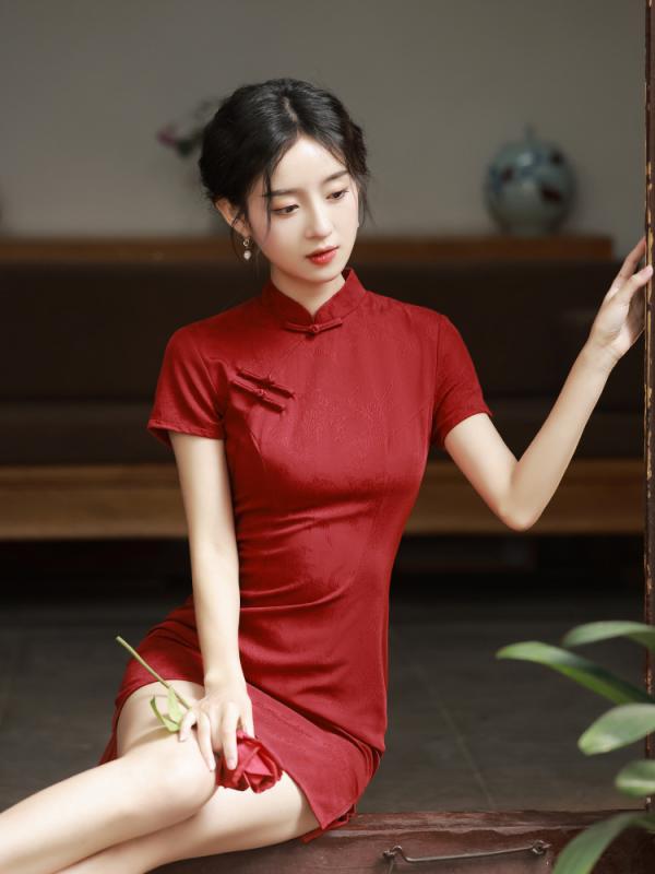 チャイナドレス レディース 赤色 ポリエステル 旗袍 スカート S M L XL ショート丈 提花 文艺復古 中国風 パーティードレス 結婚式 発表会 演奏会