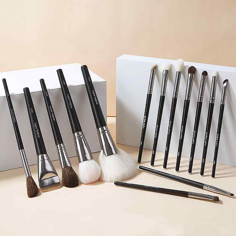 メイクブラシ 動物毛 ウッドハンドル チーク フェイスブラシ ディテールブラシ セット 14本セット 人工毛 袋入り フェイス 鼻影 ハイライト アイシャドウ アイライナー 眉ブラシ ブラックファスナーケース