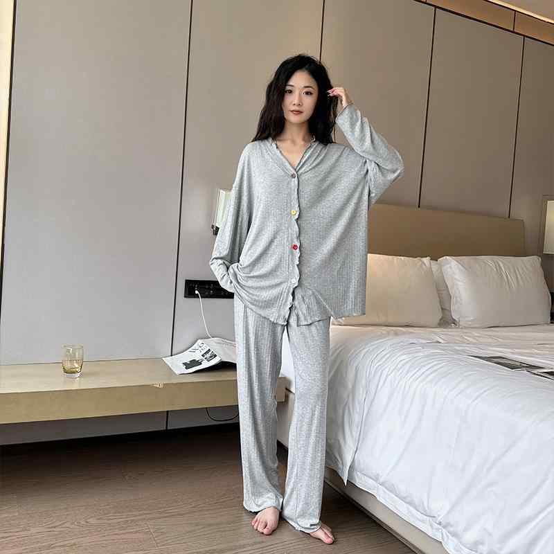 パジャマ レディース 大きいサイズ 長袖 上下セット Vネック 部屋着 ルームウェア 寝巻き 婦人服 ゆったり 通気性 保温性 春秋冬 グレー 深い茶色 ワインレッド