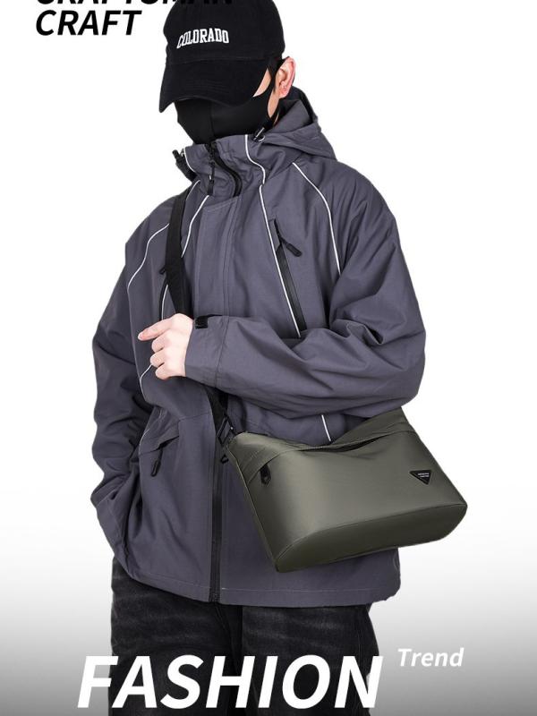 ショルダーバッグ メンズ 男性用 紳士 鞄 カバン 斜めがけ オックスフォード布 幾何学模様 ステッチ ブラック 黒 グレー カーキ 接触冷感 通気性 減圧 軽量 9インチPC収納 通勤 普段使い