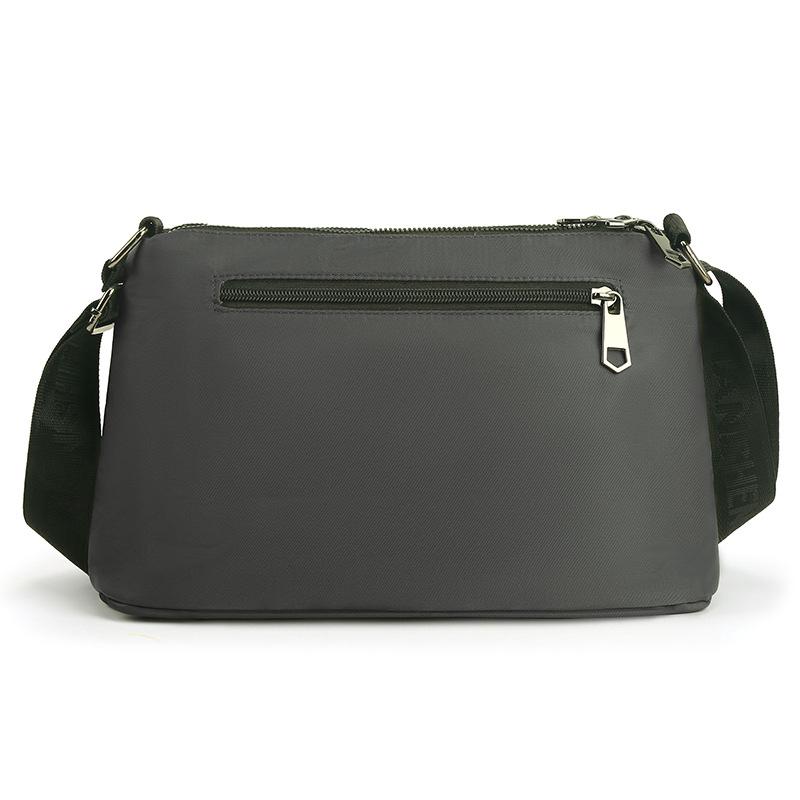 メンズ ショルダーバッグ 男性用 オックスフォード 大容量 防水 斜めがけ 鞄 カジュアル 旅行 ブラック カーキ ネイビー グレー