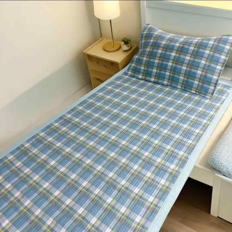 ベッドカバー シングル 90 200cm 寮 寝室 ベッドシーツ 幾何学模様 キルト 花柄 格子柄 かわいい 犬 パ..
