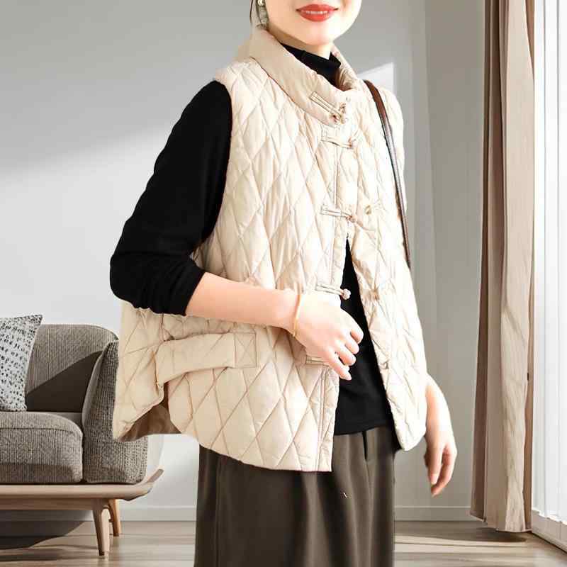 ダウンベスト レディース 婦人服 アウター 春秋 鴨ダウン チョッキ 保温性 軽量 ショート丈 平湖 中華風 チャイナボタン ポリエステル ブラック 黒 アイボリー コーヒー色 赤色 カーキ(4.0)