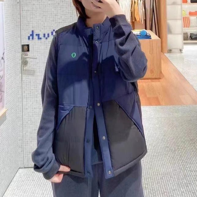 ダウンベスト レディース アウトドア 両面着用 白グースダウン ポリエステル 厚手 ゆったり スタンドカ..