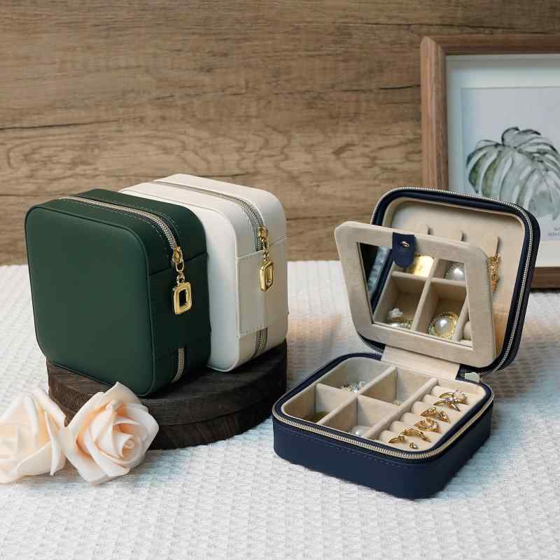 アクセサリーケース レディース メンズ ジュエリーボックス PUレザー イヤリング ピアス 収納 携帯用 トラベル 無地 米白色 橙色 墨绿色 酒红 宝藍色 浅黄色 黒色