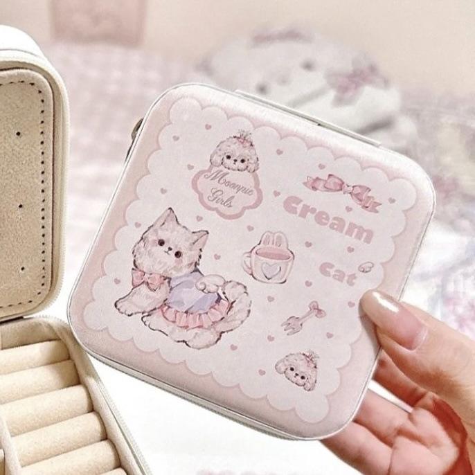 アクセサリーケース　猫脚　 q0653xxxxxxxx.jpg