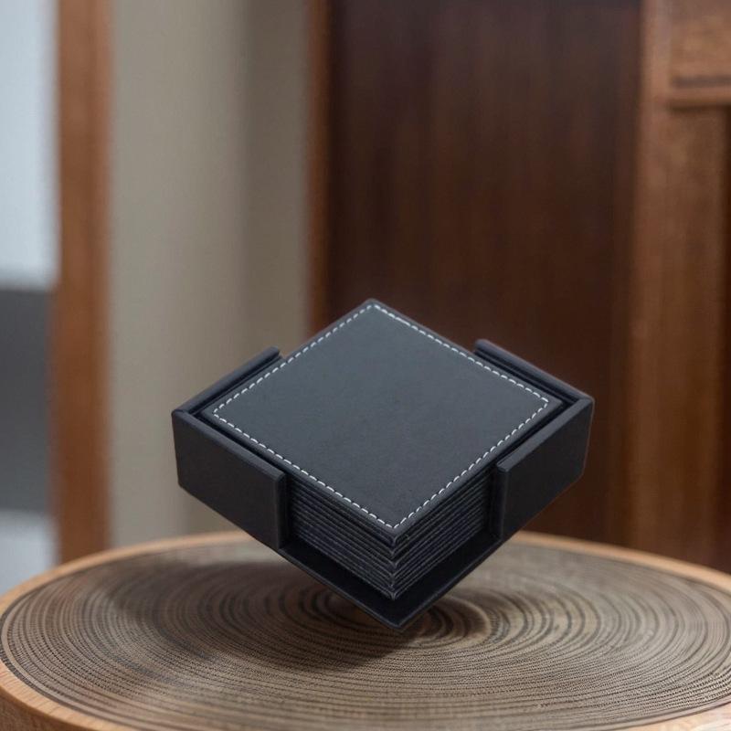 コースター レディース メンズ レザー 円形 正方形 防水 断熱 厚手 無地 ブラック ブラウン カフェ