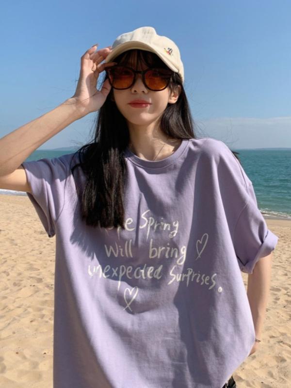 Tシャツ レディース 半袖 オーバーサイズ ゆるっと 体型カバー ビッグシルエット デザインTシャツ プリントTシャツ ゆったり カジュアル 白["・素材: 綿100%","・柄: 漫画キャラクター","・スタイル: プルオーバー","・袖丈: 半袖","・加工: プリント","・シルエット: ルーズ","・着丈: 中長め(65-80cm)","・ネックライン: クルーネック","・袖丈タイプ: 通常","・カラー展開: パープル、ホワイト","・サイズ展開: M、L、XL、XXL、3XL、4XL、5XL、6XL","・スタイルタイプ: 日韓カジュアル","・メイン素材含有率: 95%以上","・ファッションスタイル: 原宿風","・カテゴリ: Tシャツ"]