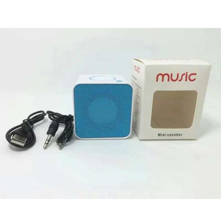 スピーカー ミニ ポータブル ワイヤレス Bluetooth TFカード対応 防水 防塵 ラジオ 通話機能 USB 2.1ch..