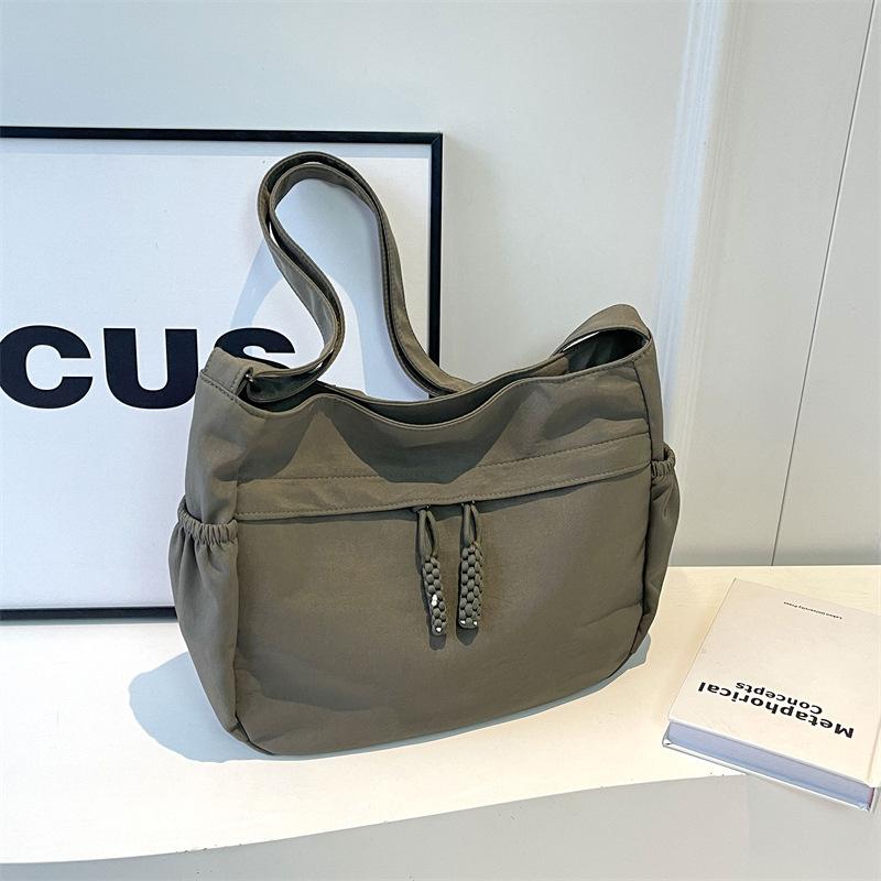 トートバッグ レディース 韓国風 ナイロン ショルダーバッグ 大容量 通学用 斜めがけ 肩掛けカバン カジュアル ミルクティー ホワイト ピンク グリーン ブラック(4.0)