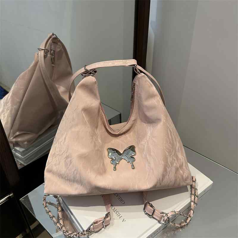 リュック レディース 蝶 韓国風 チェーン ショルダーバッグ 斜めがけバッグ 学生 通学 大容量 トートバッグ PU レザー 白色 黒色 青色 銀色 ピンク系