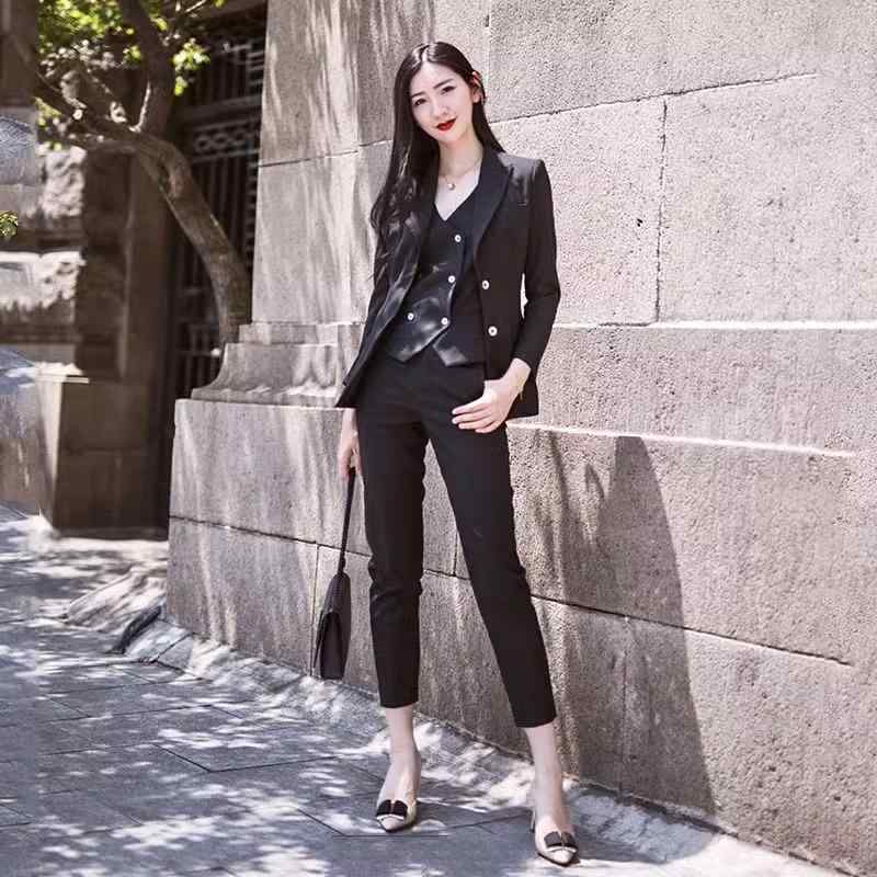 スーツ レディース 韓国風 ブラックフォーマル 高級感 3点セット（ジャケット ベスト パンツ） 通勤 オフィススタイル ビジネス OL きれいめ 上品