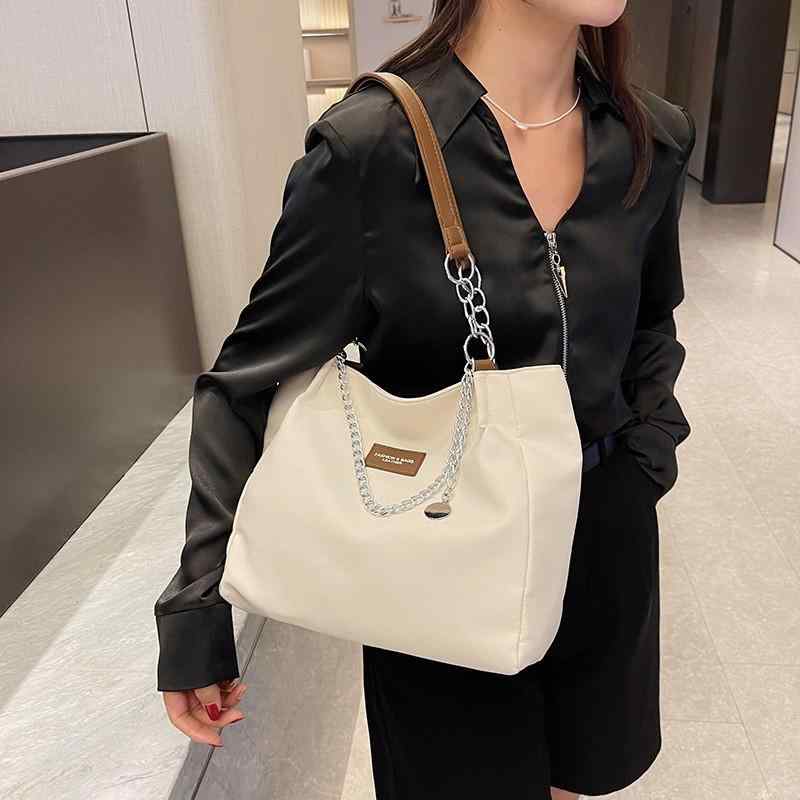 トートバッグ レディース 大容量 普段使い 通勤 水桶型 ナイロン製 カジュアル 韓国風 ブラック ホワイト系