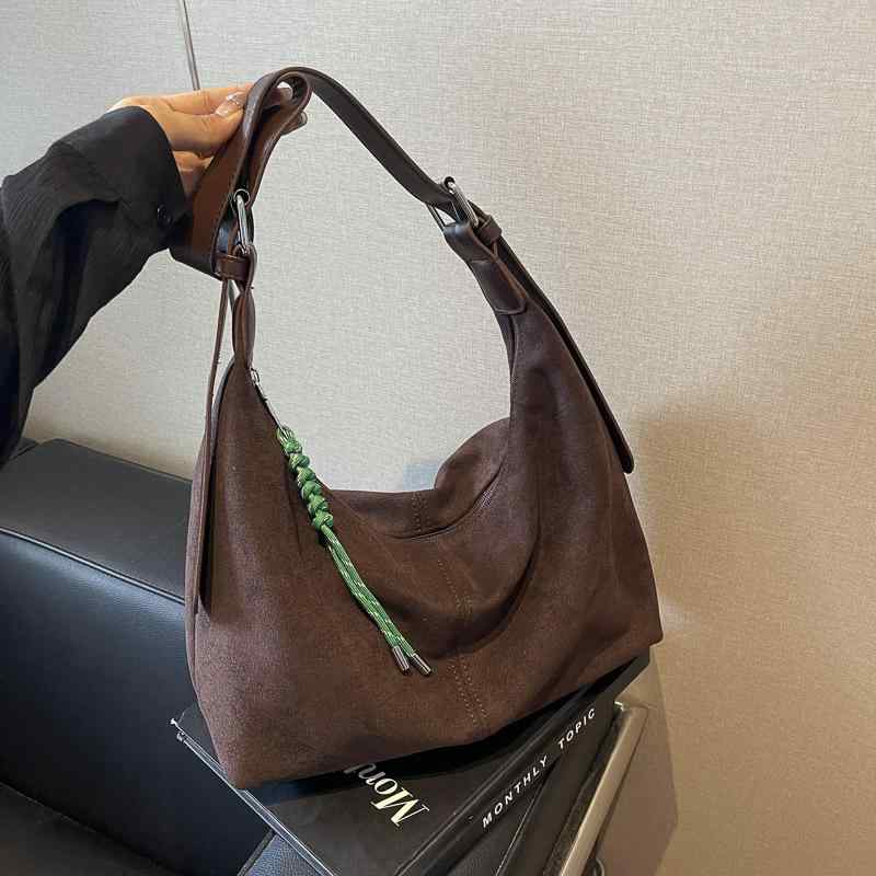 ショルダーバッグ レディース 韓国風 大容量 PUレザー トートバッグ カジュアル ストリート 秋冬 無地 ブラック ホワイト ワインレッド グリーン ブラウン