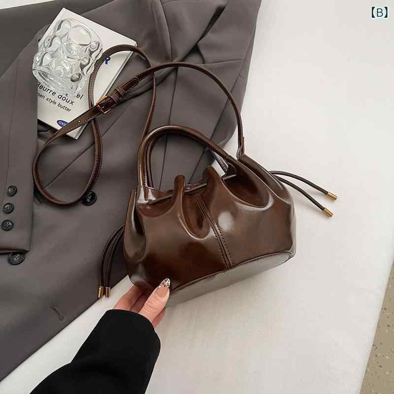 バッグ レディース 水桶バッグ 鞄 通勤 普段使い シボ加工 PUレザー 2way ショルダーバッグ ブラック ブラウン 秋冬 3