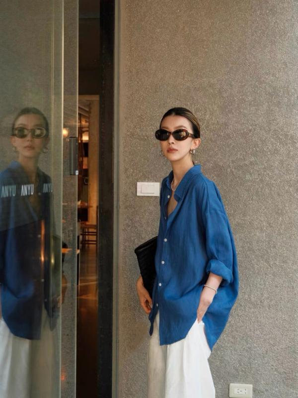 ・カテゴリ: シャツ・スタイル: 通勤風・主な素材: 亜麻・柄: 無地・袖丈: 長袖・袖型: 通常袖・版型: ゆったり・衣長: 普通・ネックライン: ポロ・カラー展開: ブルー、ホワイト・サイズ展開: S、M、L、XL