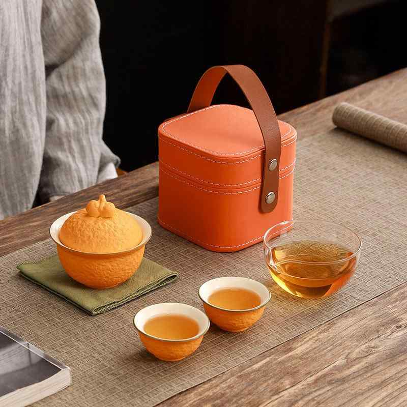 ・スタイル: 创意潮流・素材: 陶器・カラー: 大橘大利（橙色）皮革包、大橘大利（橘色）皮革包、大橘大利（橙色）旅行包、大橘大利（橘色）旅行包・容量: 大橘大利旅行茶具・適用送礼场合: 誕生日、旅行記念、卒業、引越し・適用送礼関係: 晚辈、情侣、夫妻、同僚、友人、長輩、子供、同級生、恩師・送礼用途: ビジネスギフト、広告ギフト、販促ギフト、祝祭ギフト・ギフト区分: パーソナルギフト・スタイルタイプ: 简约格调