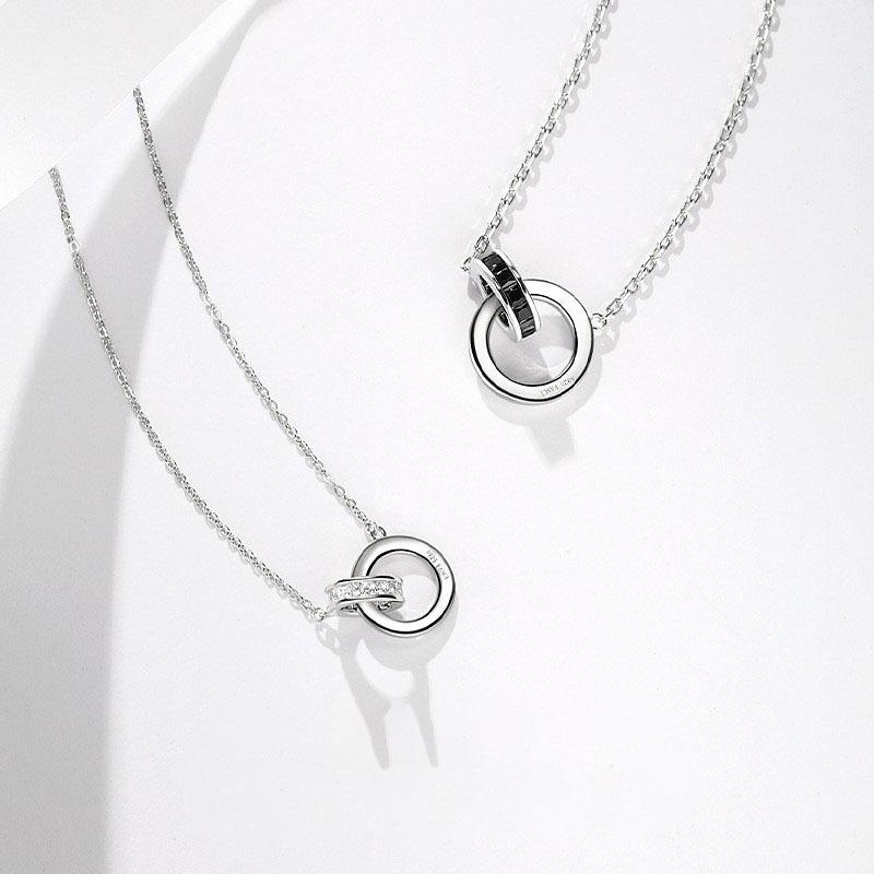 ネックレス レディース ペア 時を刻む恋人たち ダブルリング 十字チェーン 幾何学模様 ファッション 軽奢風 ゴールドカラー