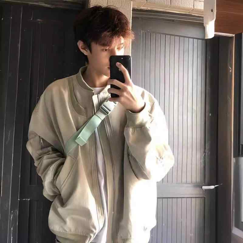 ジャケット メンズ MA-1 フライトジャケット パッド入り 肩パッド ショート丈 ブルゾン ジャンパー アウター スプリングコート 春秋 カジュアル ストリート 立襟 リブ裾 ポリエステル ブラック グレー