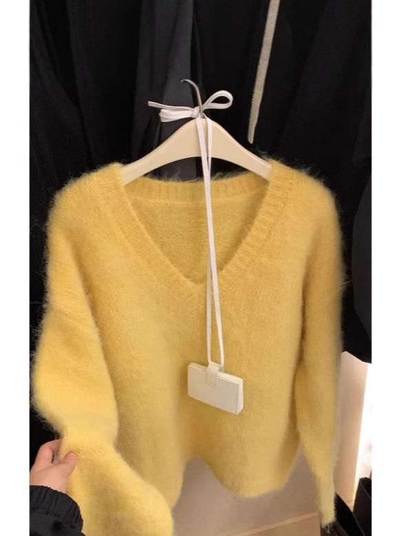 ニット レディース Vネック 卵色 ゆったり 柔らかい ウール混 秋冬 モヘア 長袖 トップス プルオーバー..