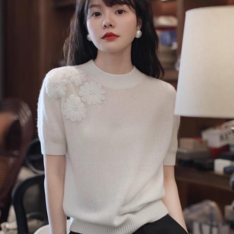 ・素材: 羊毛・柄: 植物、花・厚さ: 薄手・タイプ: プルオーバー・シルエット: ゆったり・袖丈: 五分袖・ネックライン: ラウンドネック・着丈: 普通（50～65cm）・デザイン: 刺繍・カラー: ホワイト、イエロー・サイズ: S、M、L、XL・スタイル: カジュアル、韓国風