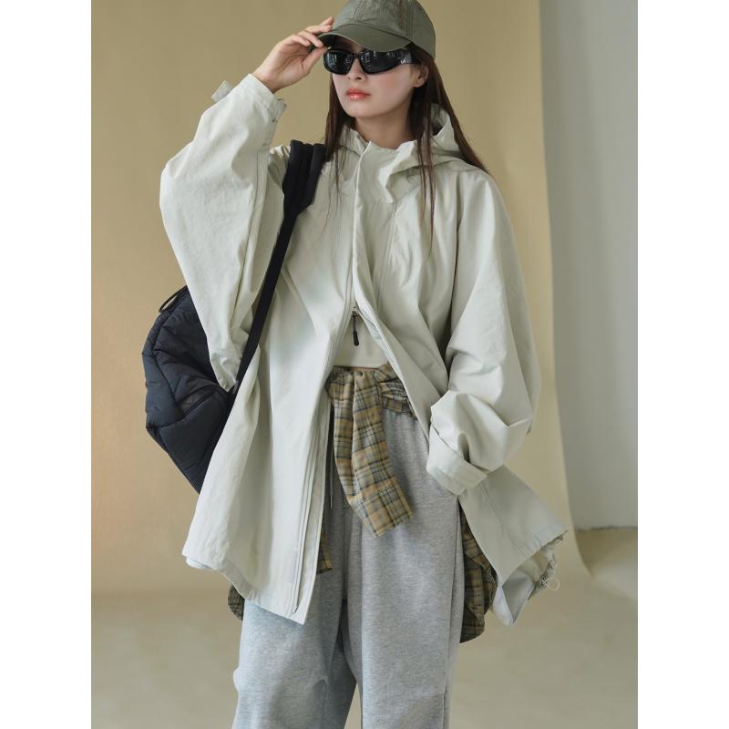 ジャケット レディース アウター ブルゾン ジャンパー マウンテンパーカー 撥水 防風 ゆったりシルエッ..