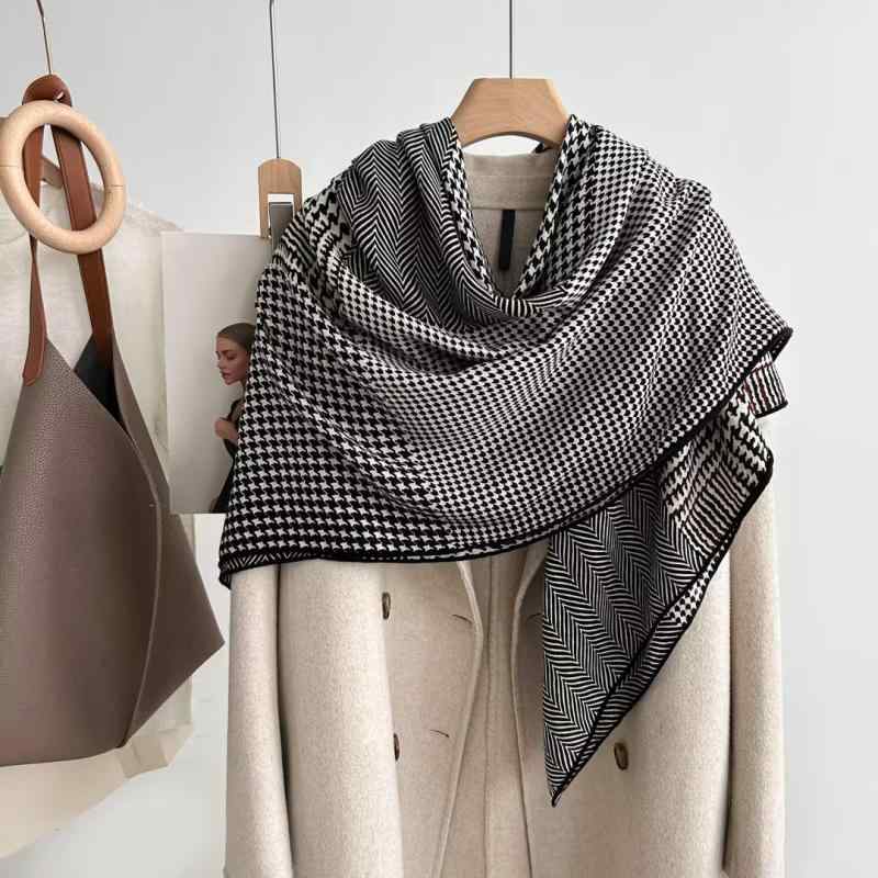 ストール レディース 秋冬 シルク ウール 大判 正方形 135cm ショール ひざ掛け ブランケット 保温 UVカット 日焼け対策 スカーフ 花柄 アニマル柄 幾何学模様 レトロ 上品